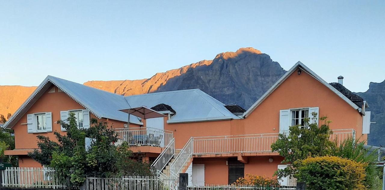 Gite Le Calou Pilon Cilaos Bagian luar foto